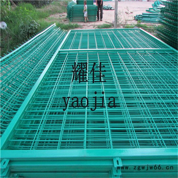 供应耀佳 护栏网 框架护栏网 果园围网 圈地网 小区防护网 果园围网 公路铁路护栏 隔离网 隔离栅 金属网图2