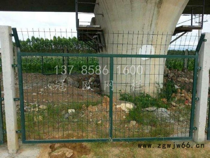 冠欧网栏高速铁路桥下防护栅栏 钢筋混凝土金属网片防护栅栏图2
