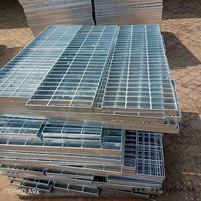 镀锌钢格板厂家  金属网不锈钢钢格板  防滑平台格栅板   朗鑫图2