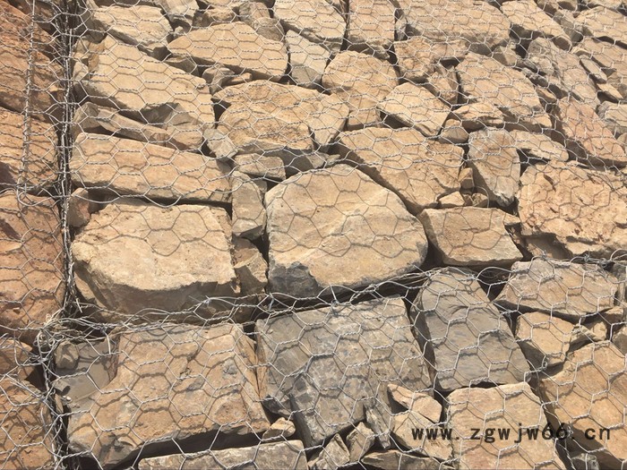 厂家供应包塑石笼网 pvc包塑石笼网 绿色包塑石笼网 价格低 其他金属网图2