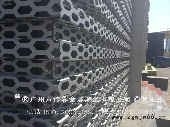 传喜金属网板供应上海市金属板网，雕刻装饰网板金属围栏网。图4