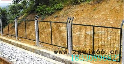 鑫海铁路水泥立柱金属网片，高铁3*5框架围栏、铁路网片图3