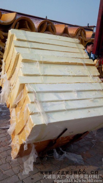 供应聚氨酯保温材料复合聚氨酯保温板聚氨酯瓦壳预制直埋保温管冷库罐体聚氨酯阻燃保温板图8