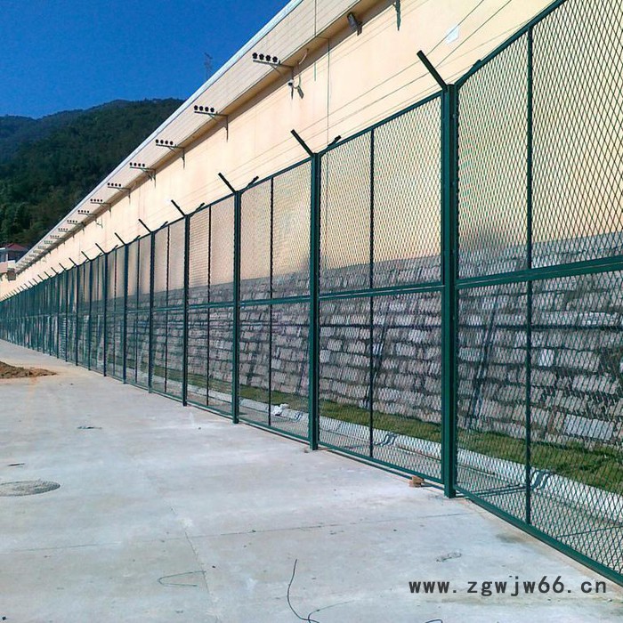 监狱钢网墙、看守所金属钢网墙、监狱金属网防护网图3