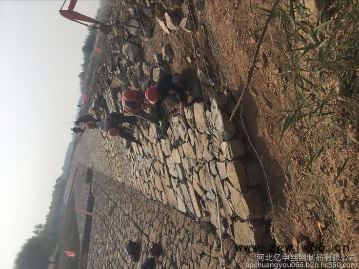 高锌镀锌丝石笼网 六角网规格 高尔凡丝石笼网厂家 出厂快 效率高 其他金属网图8