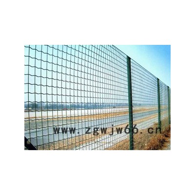 安平县德明金属网业有限公司专业生产荷兰网、围墙网、小区护栏、防护网