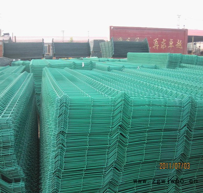 国内供应护栏网荷兰网养殖围网成林金属网上图3