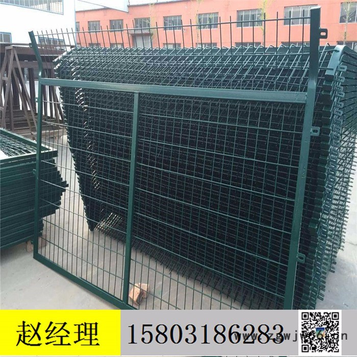 君龙公司供应铁路线路防护栅栏通线20128001高铁金属网片防护栅栏铁路护栏网30*50防护栅栏图6