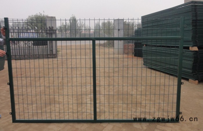 绿色Q235防护栅栏加密金属网片-高速公路护栏网-莱邦图3