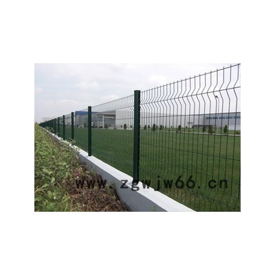 安平德明金属网业有限公司专业生产小区护栏网、荷兰网、体育场围网