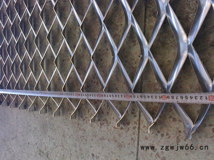 铝单板拉伸筛网、金属拉伸网板、带边框金属网板价格、氟碳双面喷涂铝网价格、菱形铝网厂家、六角形筛网价格、金属网格板厂家图5