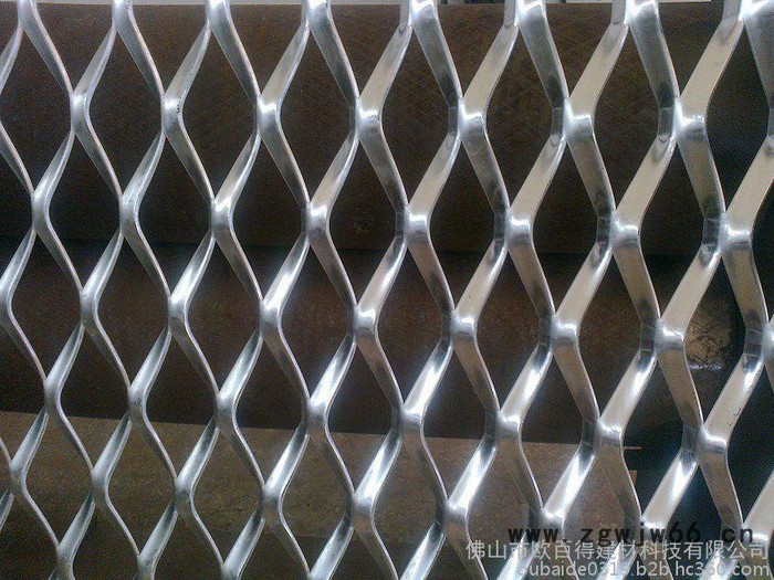 铝单板拉伸筛网、金属拉伸网板、带边框金属网板价格、氟碳双面喷涂铝网价格、菱形铝网厂家、六角形筛网价格、金属网格板厂家图6