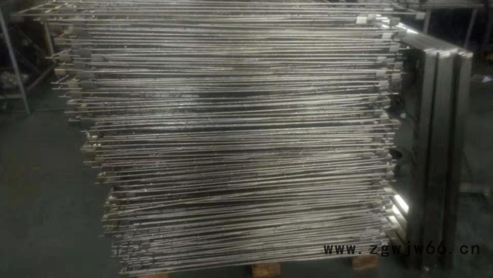 厂家定制不锈钢焊接网片方形圆形网格架304防护网201钢筋网子耐高温金属网方管边框粗丝清洗篮过滤筐镀锌设备护栏展示烤漆架图5