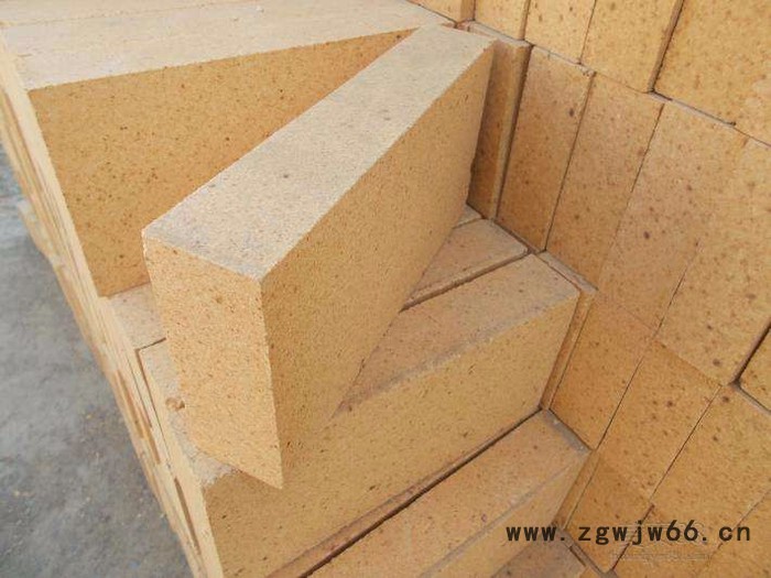 三低粘土砖 耐火材料种类  低气孔窑炉粘土砖价格图5