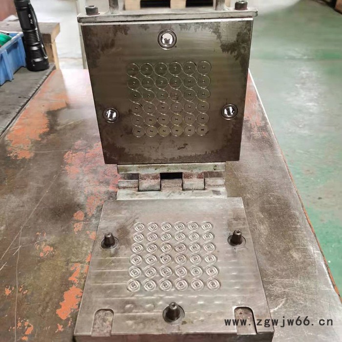 正方模具 模具制造 模具加工 定制橡胶模具 支持定制模具图3