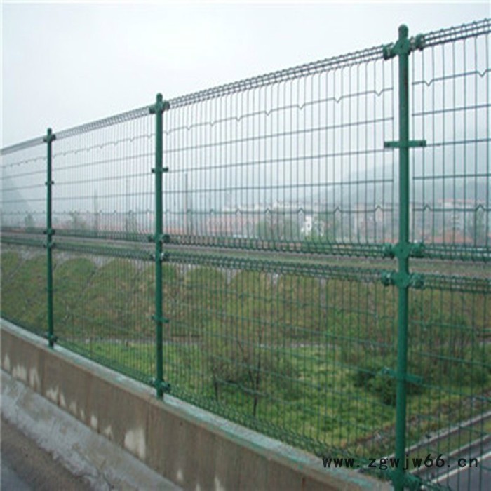 安平诺铂护栏网双边丝护栏网体育场护栏网**其他金属网图5