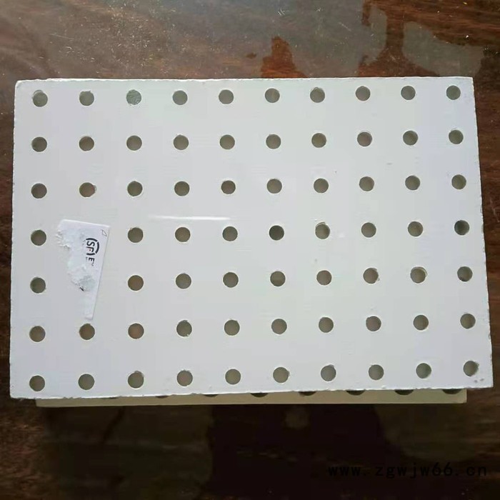 硅酸钙穿孔吸音板 复合板 地下室机房会议室吸音吊顶隔音材料 欧洛风建材 石膏板穿孔吸音板图5