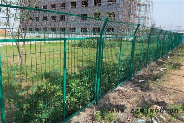 河北厂家供应高铁2.76*1.7铁路防护栅栏金属网片 铁路封闭加高加密网护栏价格图2