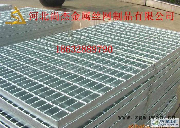 尚杰丝网专业定做各种规格的钢格板   镀锌钢格栅板   钢梯踏步板   金属网格板图7