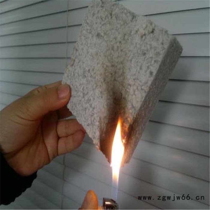 蓝绚 河北厂家体育管隔音材料喷涂 隧道吸音降噪纤维喷涂图4