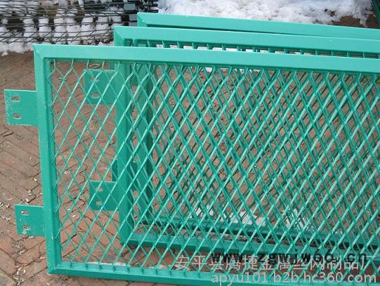 微形小钢板网金属网不锈钢网菱形网片铁网加工**图5