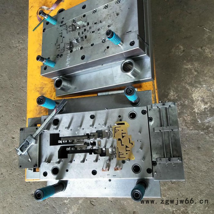 【文祥】HL-61 五金连续冲压模具 厂家来图来定制及冲压件加工图3