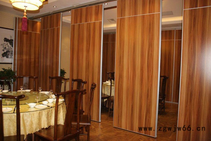 **广东活动隔断东莞活动隔断佛冈雕花活动屏风隔音材料图4