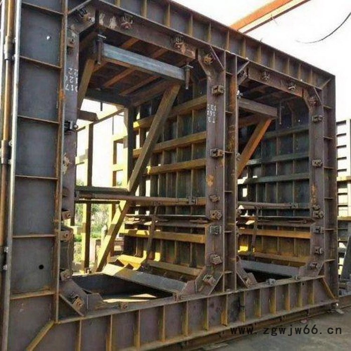 箱涵模具  箱涵钢模具  地下管廊模具  水泥箱涵模具 模具厂家 可加工定制  欢迎来电咨询！！！图5