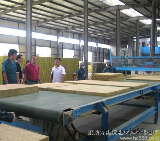 供应九纵保温材料防水岩棉板 华美保温材料岩棉板的种类 防水岩棉管图2