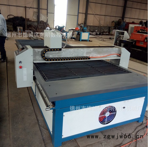 山东鹏沃PW-G1540F-A-1000W光纤激光切割机 激光切割机 无需模具 有效的降低加工成本图4