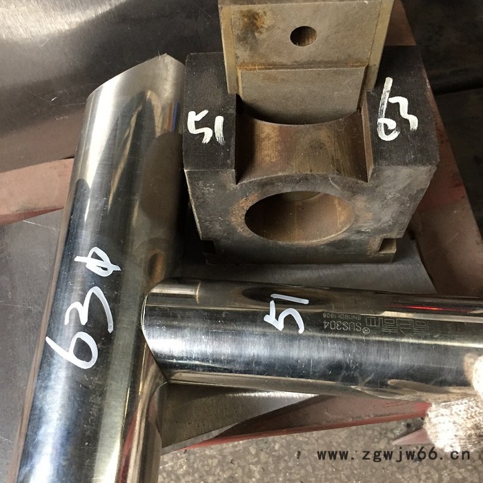 盈通 方管冲弧模具 方管切断模具 冲孔模具  模具加工厂 模具定制图2