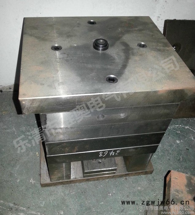 供应注塑模具加工 模具设计开发 塑料模具 模具图2