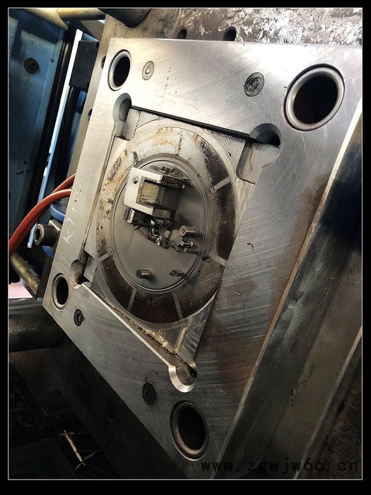 苏州模具厂|苏州注塑模具厂|苏州塑料模具厂|苏州注塑加工厂|苏州双色模具厂图8