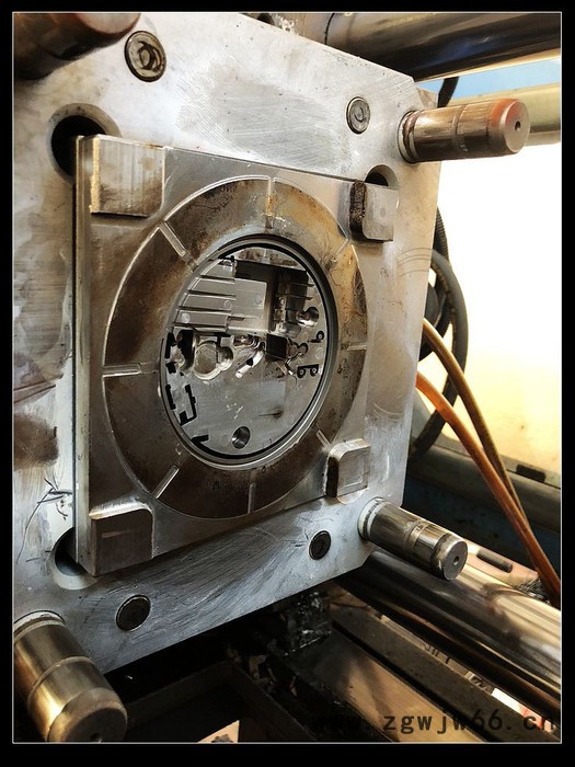 苏州模具厂|苏州注塑模具厂|苏州塑料模具厂|苏州注塑加工厂|苏州双色模具厂图5