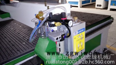 济南锐业锋1530 模具加工中心图5