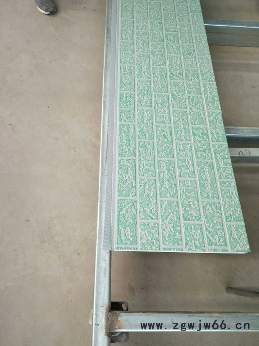 外墙金属保温板**金属雕花板各式移动板房板材新型保温材料图6