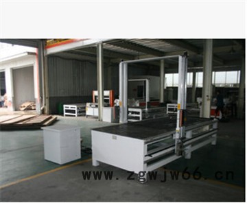 山东济南厂家大促销 荣驰RC1360保温板数控切割机 数控保温材料切割机