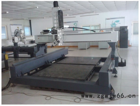 价格公道提供定制FSDM-2040 数控木模加工中心 模具制造通用加工中心图3