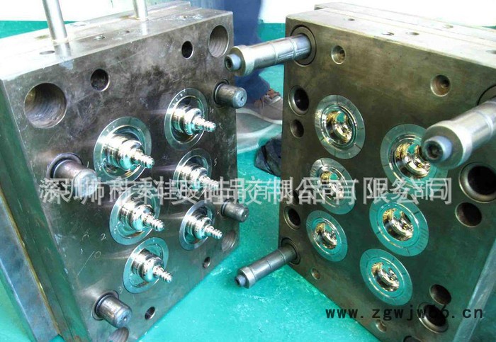液态硅胶射出成型注塑模具加工 奶嘴模具加工图3