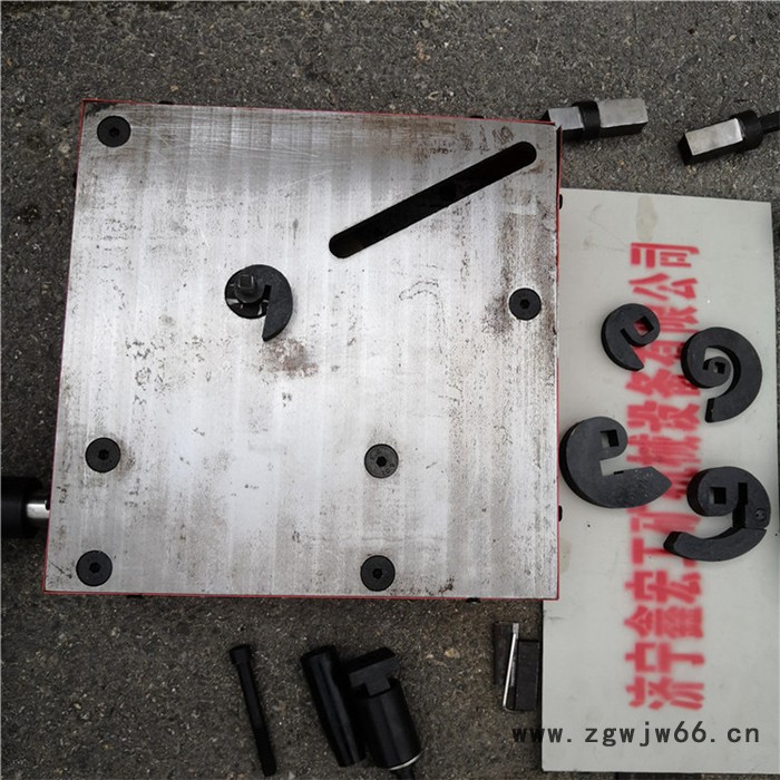 手摇弯花机折弯机 12套模具 S型C型P型铁艺大门栅栏弯花加工机图3