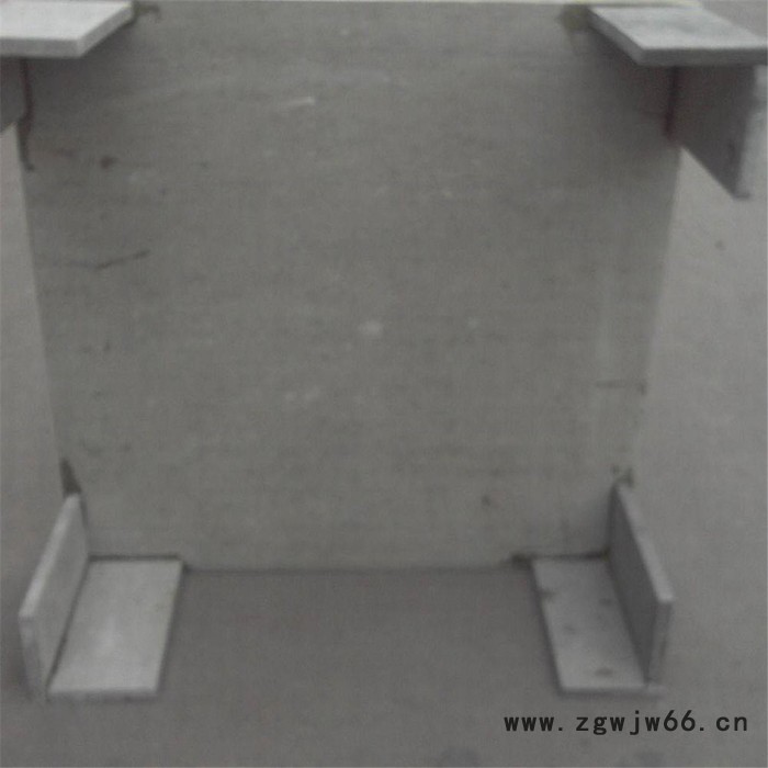 深特建材 架空隔热板凳 200mm纤维水泥隔热板凳 主要材料由纤维与水泥经模具切割加工而成 量大从优