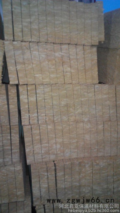 A级外墙保温材料--启亚牌憎水98%玄武岩竖丝岩棉带，热缩包装损耗小，无污染，施工方便，质量好价格低，规格全，可定制图2