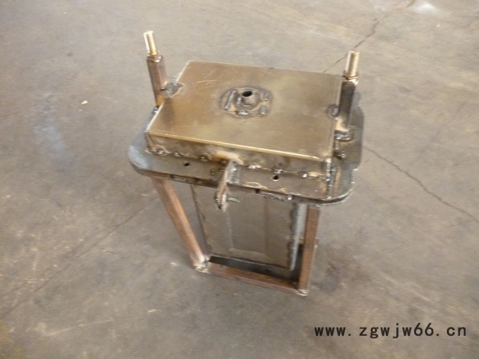 异形开发 滚塑模具 滚塑模具加工图3