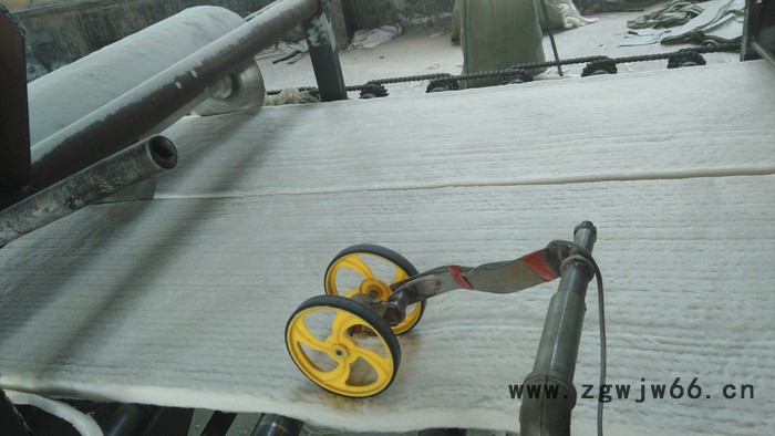 恒盛 耐火保温材料有限公司专业生产硅酸铝陶瓷纤维毯等耐火制品   **图2