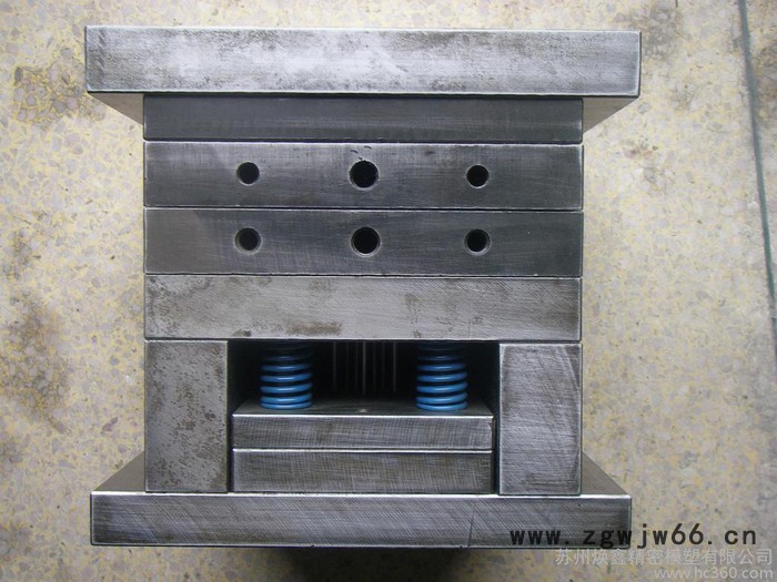 供应精密注塑模具加工图2