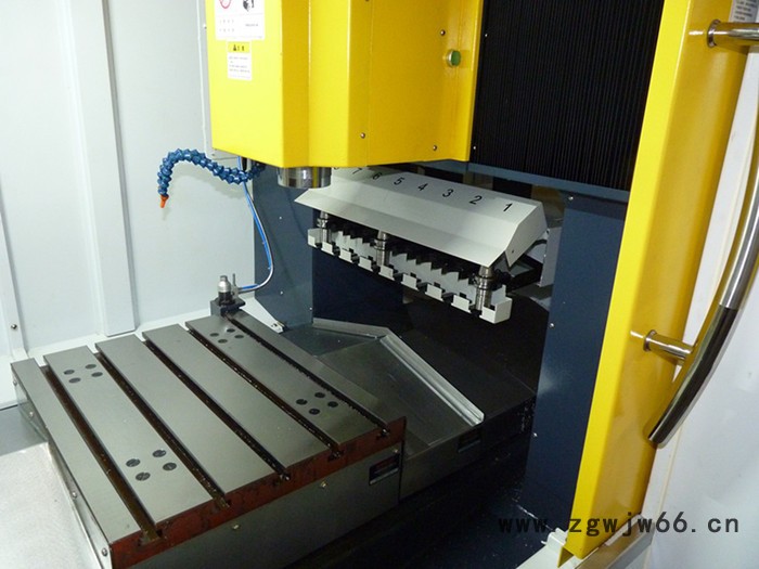 深圳德米650模具雕铣机 可加工模具铜公产品雕铣机模具机** 价格实惠图2