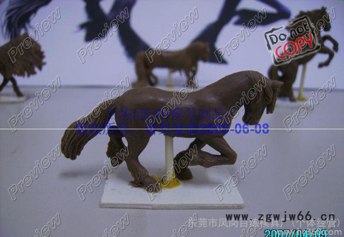 公仔模具厂泥办手办，模芯铸造，工模加工，产品注塑，喷油等图2