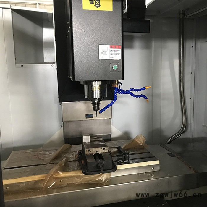 850加工中心_零件模具大型数控铣精密加工机床_东莞850加工中心机图4