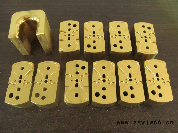 五晶真空纳米镀钛 模具耐磨表面处理加工图2