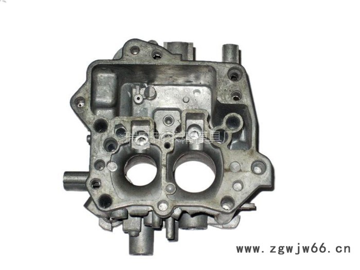 供应金鑫压铸铝模具  加工注塑模具 模具加工厂咨询电话：13833663071图3